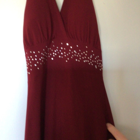 Dress - Picture 3 of 4